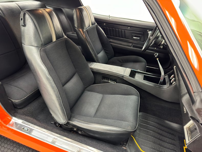 Unknown-Camaro-1972-Hugger-Orange-Black-48