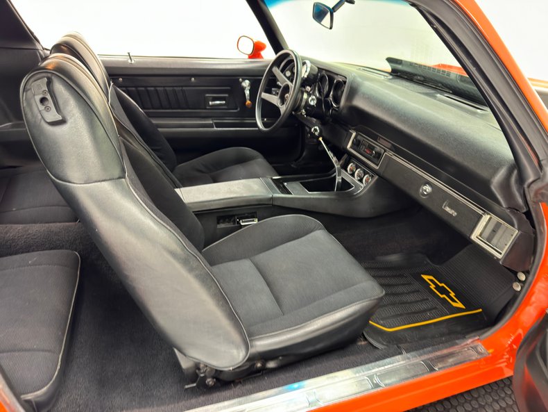 Unknown-Camaro-1972-Hugger-Orange-Black-49