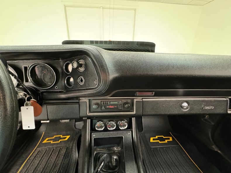Unknown-Camaro-1972-Hugger-Orange-Black-9