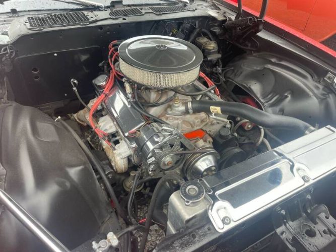 Unknown-Camaro-1972-Red-Black-8