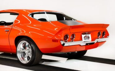 Unknown-Camaro-1973-Flame-Orange-Black-Leather-15