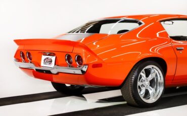 Unknown-Camaro-1973-Flame-Orange-Black-Leather-25