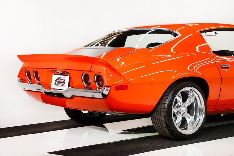 Unknown-Camaro-1973-Flame-Orange-Black-Leather-25