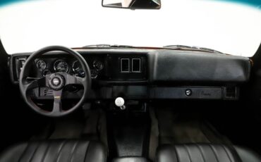 Unknown-Camaro-1973-Flame-Orange-Black-Leather-29