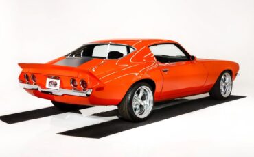 Unknown-Camaro-1973-Flame-Orange-Black-Leather-35