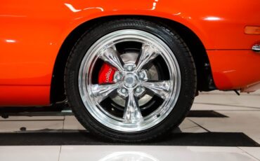 Unknown-Camaro-1973-Flame-Orange-Black-Leather-8