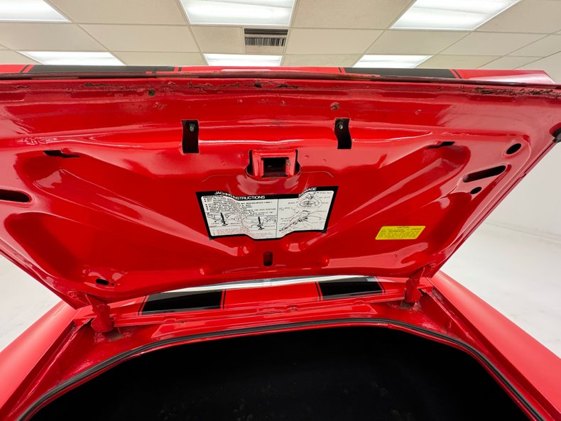 Unknown-Camaro-1973-Rally-Red-Black-35