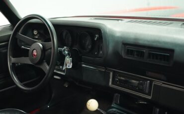 Unknown-Camaro-1973-Red-Black-3