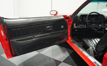 Unknown-Camaro-1973-Red-Black-34