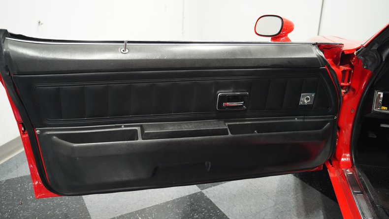 Unknown-Camaro-1973-Red-Black-35