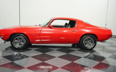 Unknown-Camaro-1973-Red-Black