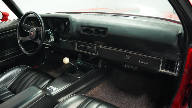 Unknown-Camaro-1973-Red-Black-48