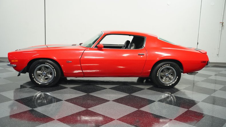 Unknown-Camaro-1973-Red-Black