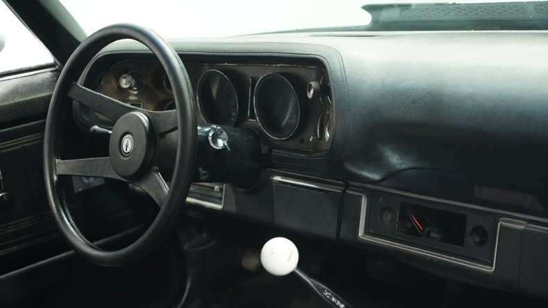 Unknown-Camaro-1973-Silver-Metallic-Black-17