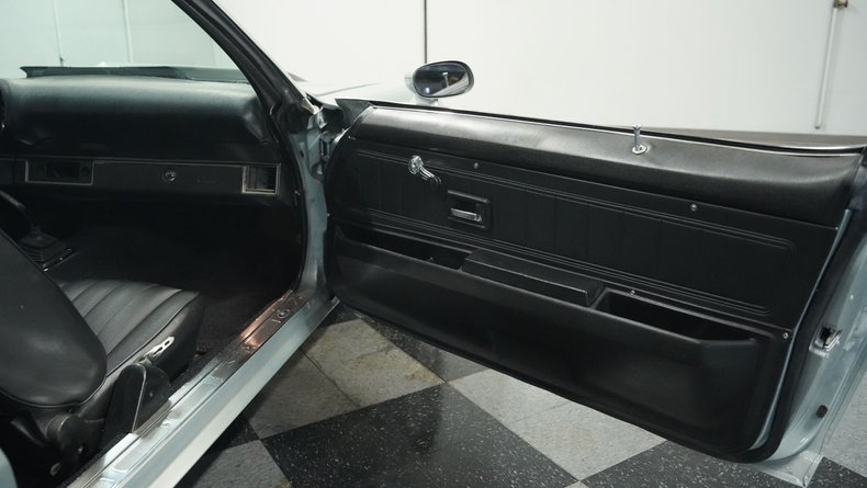 Unknown-Camaro-1973-Silver-Metallic-Black-18