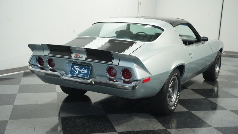 Unknown-Camaro-1973-Silver-Metallic-Black-2