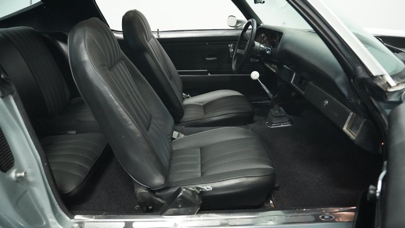 Unknown-Camaro-1973-Silver-Metallic-Black-4