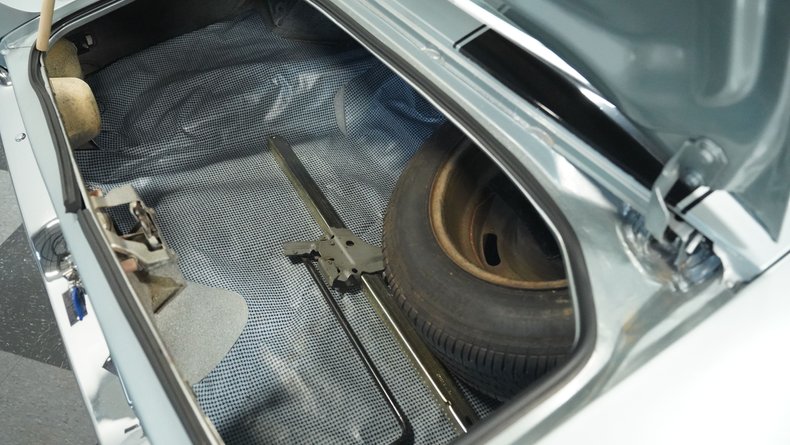 Unknown-Camaro-1973-Silver-Metallic-Black-48