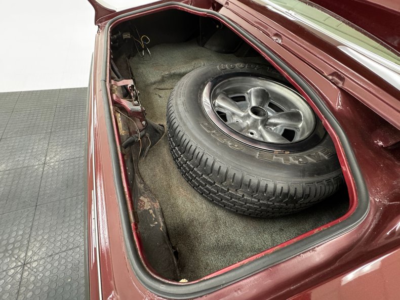 Unknown-Camaro-1974-Medium-Red-Metallic-Saddle-30