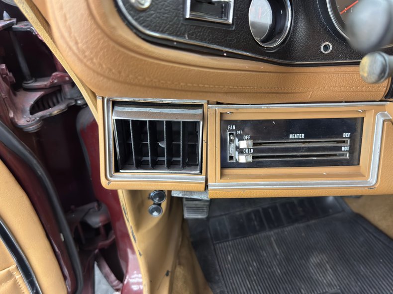 Unknown-Camaro-1974-Medium-Red-Metallic-Saddle-39
