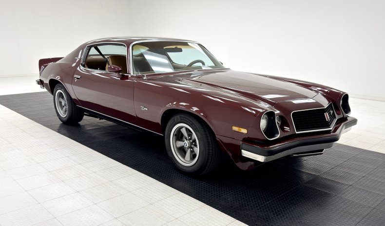 Unknown-Camaro-1974-Medium-Red-Metallic-Saddle-5