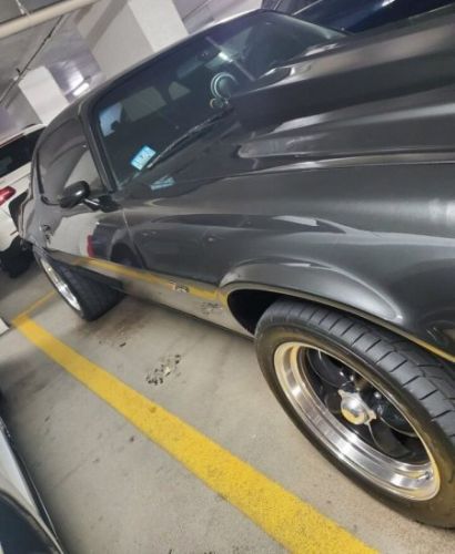 Unknown-Camaro-1975-Graphite-Metallic-Black-Vinyl-17