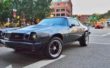 Unknown-Camaro-1975-Graphite-Metallic-Black-Vinyl-19