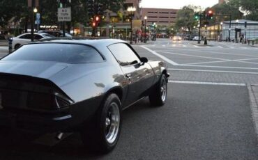 Unknown-Camaro-1975-Graphite-Metallic-Black-Vinyl-2