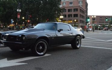 Unknown-Camaro-1975-Graphite-Metallic-Black-Vinyl-20