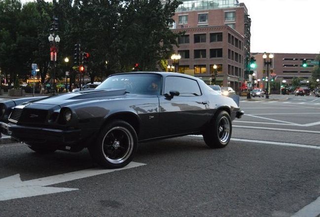 Unknown-Camaro-1975-Graphite-Metallic-Black-Vinyl-20