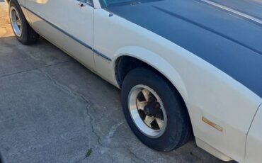 Unknown-Camaro-1983-1