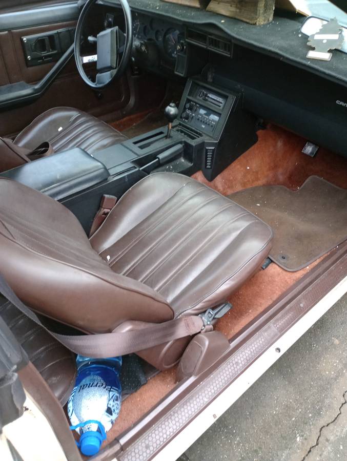 Unknown-Camaro-1983-4