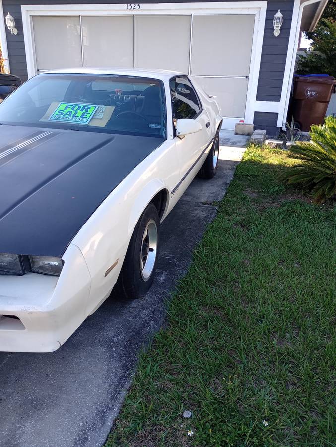 Unknown-Camaro-1983
