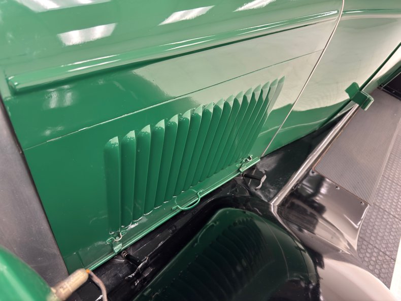 Unknown-Capitol-1927-Alpine-Green-Dark-Green-13