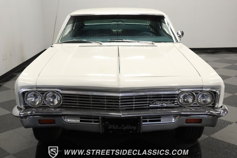 Unknown-Caprice-1966-Ermine-white-Blue-21