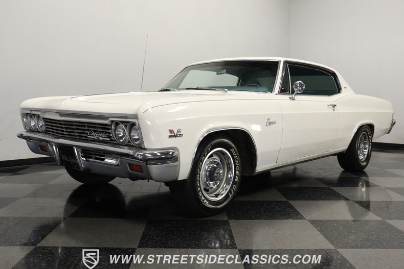 Unknown-Caprice-1966-Ermine-white-Blue-24