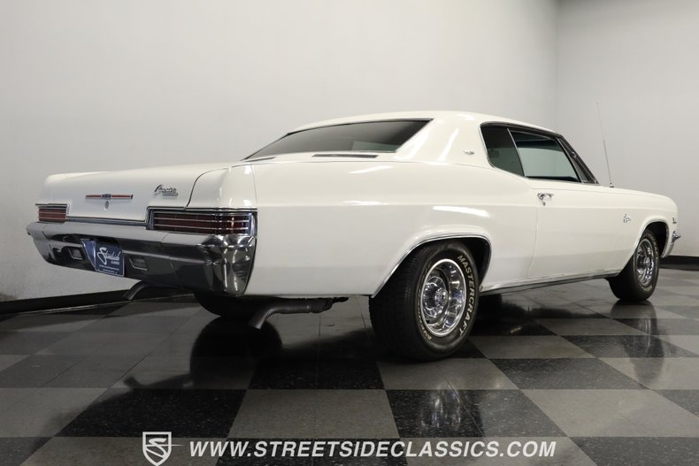 Unknown-Caprice-1966-Ermine-white-Blue-40