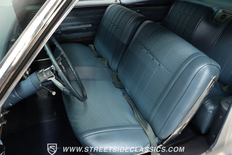 Unknown-Caprice-1966-Ermine-white-Blue-43