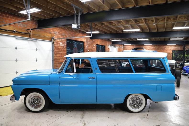 Unknown-Carryall-1966-Teal-Teal-28