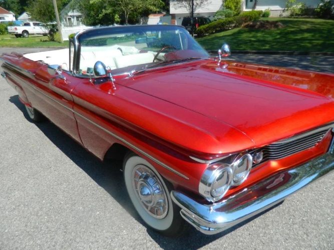 Unknown-Catalina-1960-Red-White-Vinyl-1