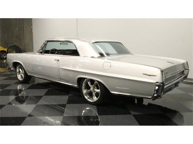 Unknown-Catalina-1964-Platinum-Gray-Dark-Red-9