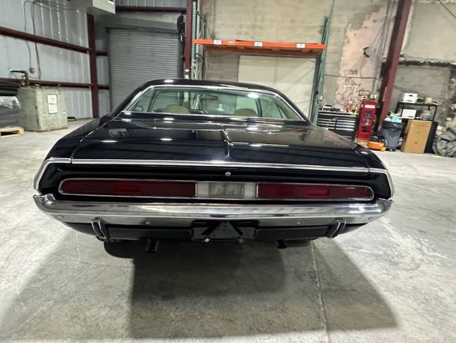 Unknown-Challenger-1970-Black-White-10
