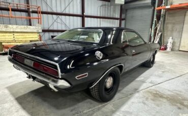 Unknown-Challenger-1970-Black-White-2