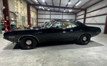 Unknown-Challenger-1970-Black-White