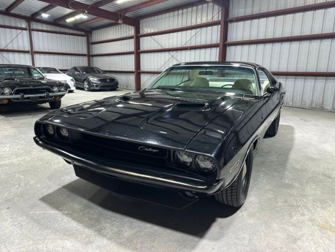 Unknown-Challenger-1970-Black-White-6