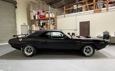 Unknown-Challenger-1970-Black-black