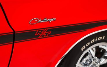 Unknown-Challenger-1970-Bright-Red-Black-11