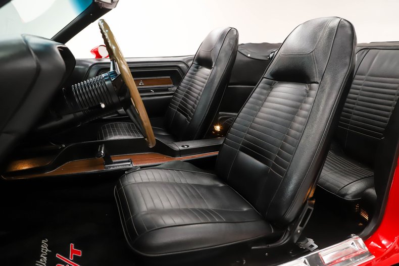 Unknown-Challenger-1970-Bright-Red-Black-12