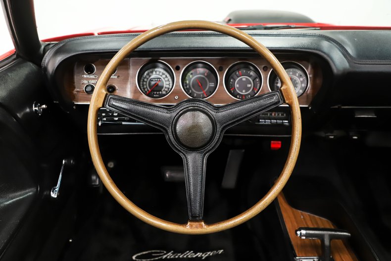 Unknown-Challenger-1970-Bright-Red-Black-16