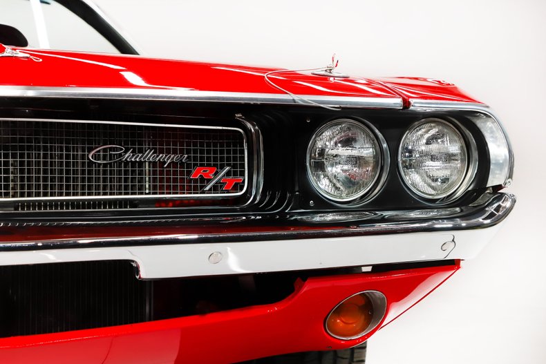 Unknown-Challenger-1970-Bright-Red-Black-18
